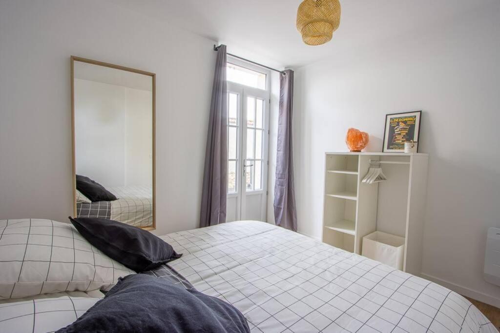 Appartement Avec Terrasse Et Parking, A Мо Екстериор снимка